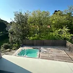 Bord De 85 De Nage Les Conches لونجفيل-سور-مير