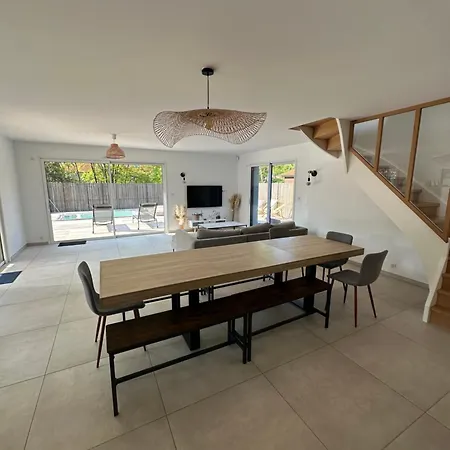 Villa Bord De 85 De Nage Les Conches